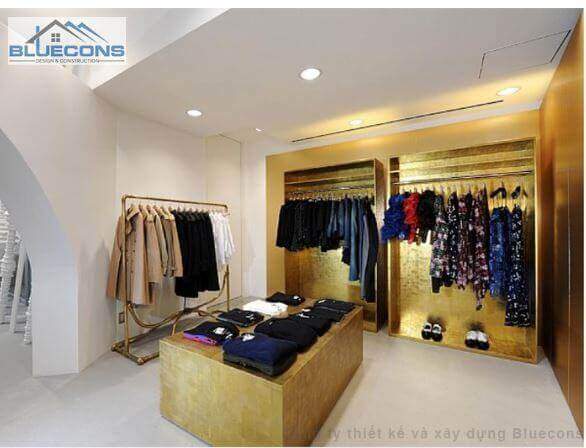 Lối đi mua sắm rộng rãi tạo sự thoải mái cho khách hàng của một thiết kế nội thất cửa hàng thời trang đẹp