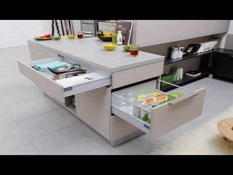 Tủ bếp thông minh với các ngăn kéo kết hợp tạo nên sự linh động cho quá trình sinh hoạt