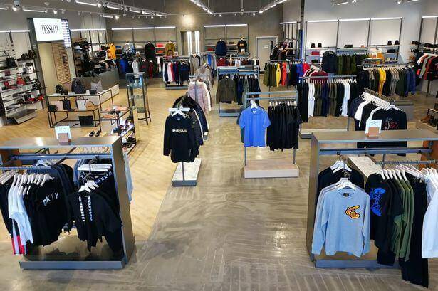 Thiết kế shop bán quần áo 8 thiết kế shop bán quần áo 01