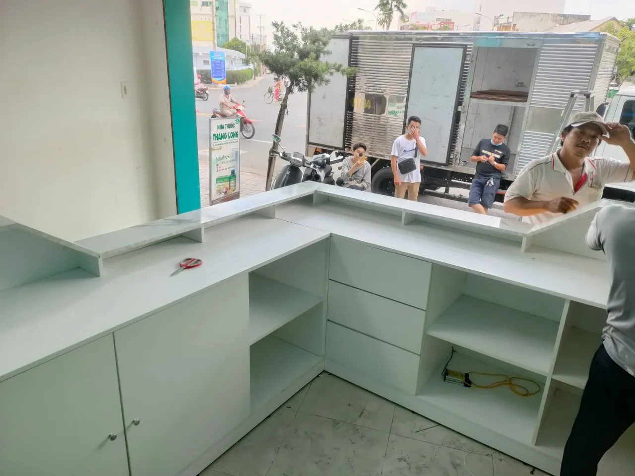 Quầy pha chế quán cafe