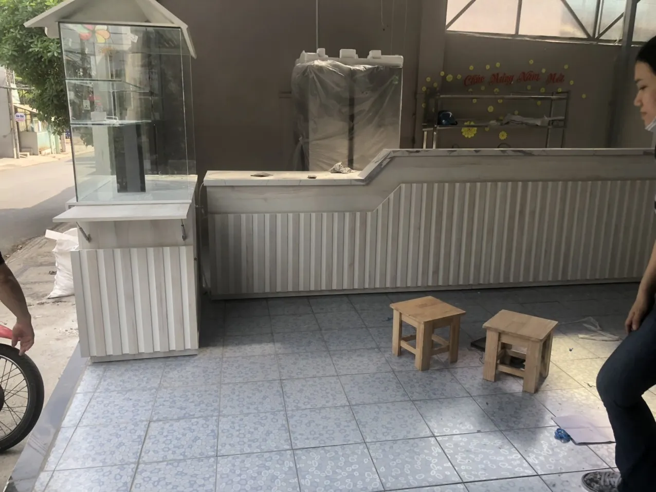 Quầy pha chế quán cafe