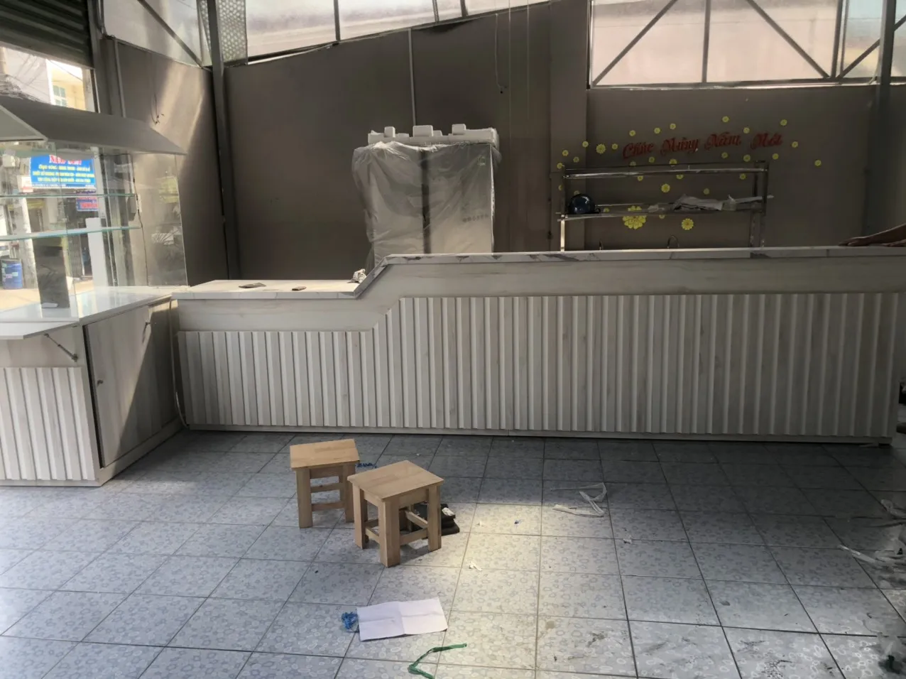 Quầy pha chế quán cafe