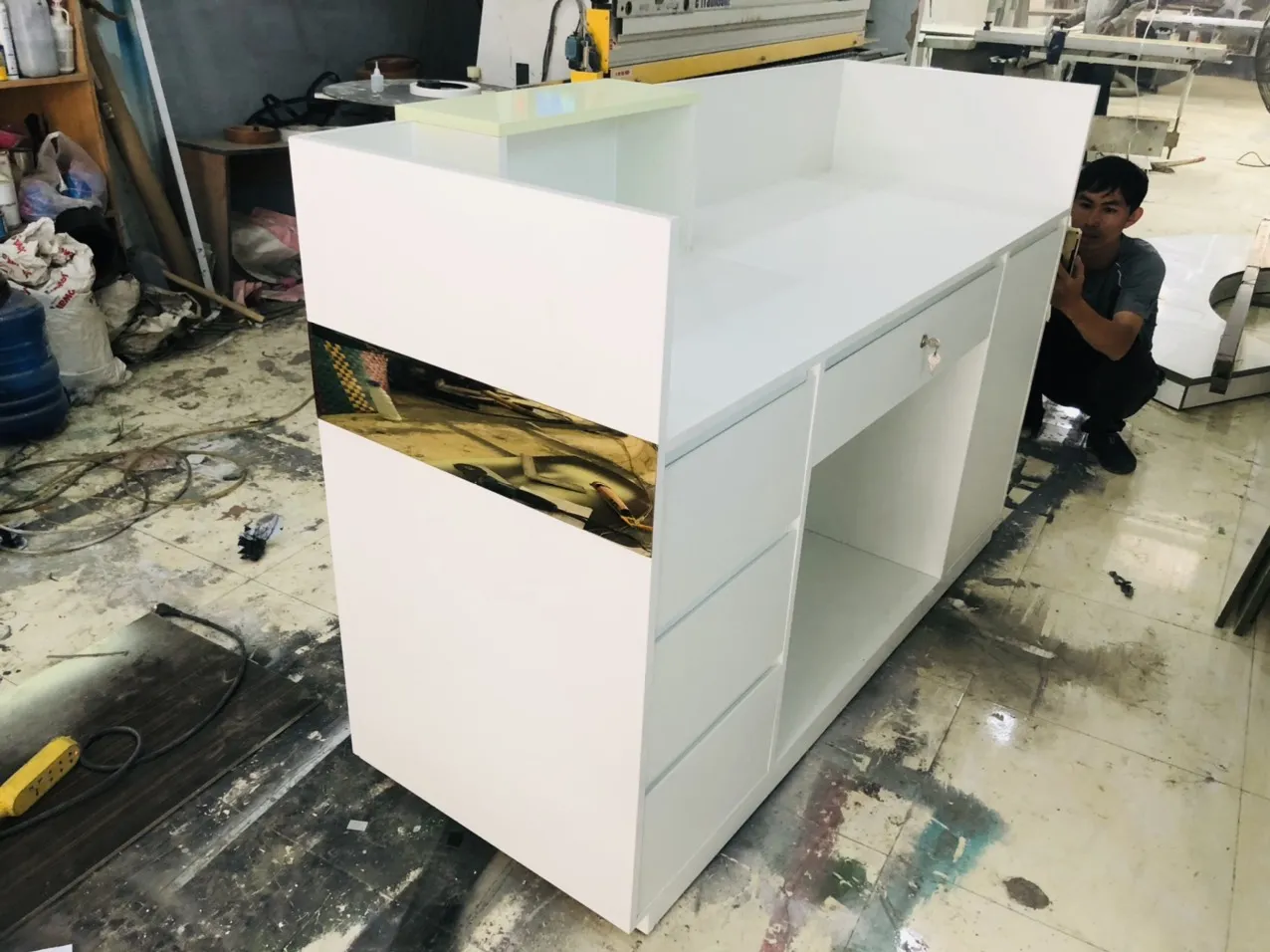 4 mẫu thiết kế quầy lễ tân đẹp vạn người mê năm 2023