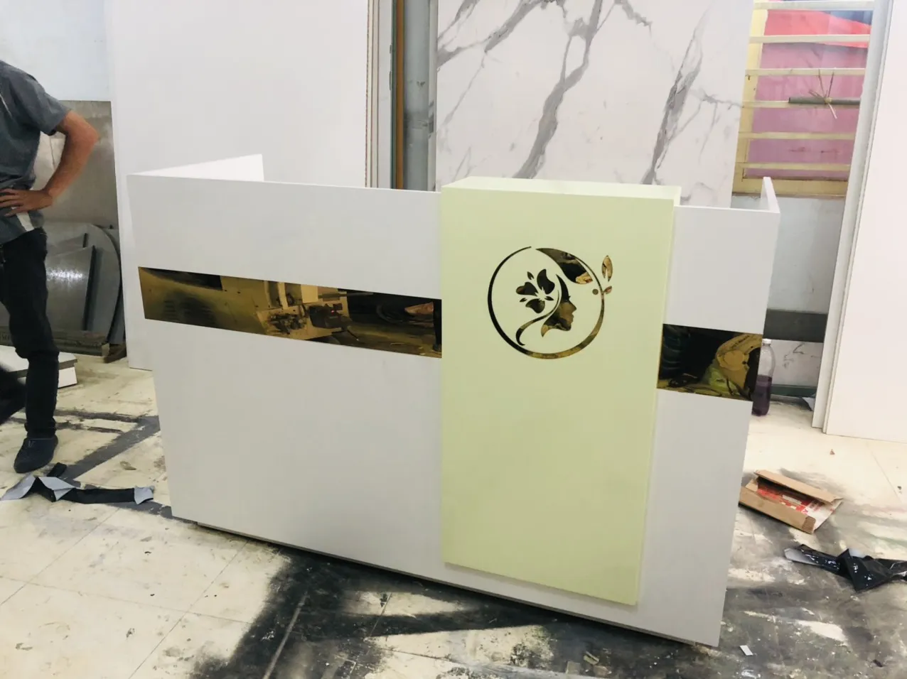 4 mẫu thiết kế quầy lễ tân đẹp vạn người mê năm 2023