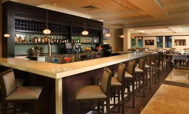 Quầy thu ngân gỗ đẹp giá thành thấp