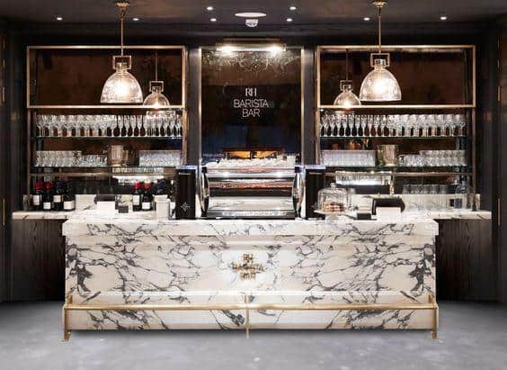 Decor quầy bar bằng đá phối hợp các họa tiết ánh kim sang trọng