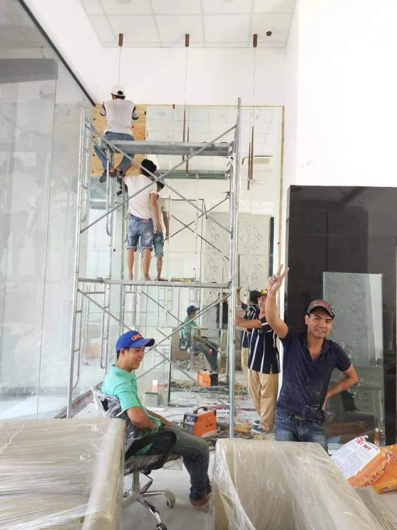 thi công ốp đá mặt tường