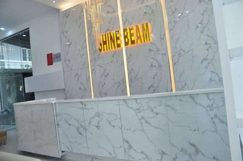 thiết kế quầy lễ tân đẹp