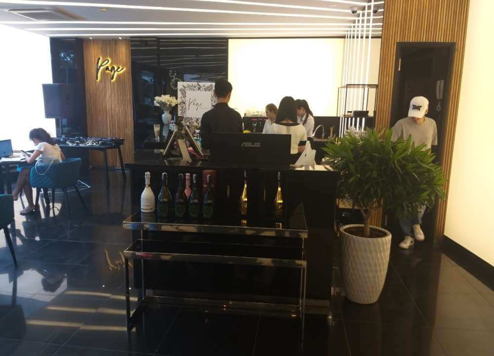 thiết kế quán bar