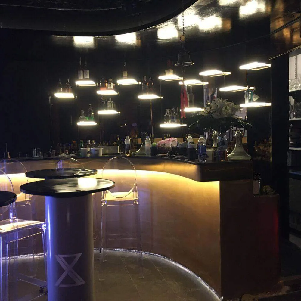 Thi công quán bar