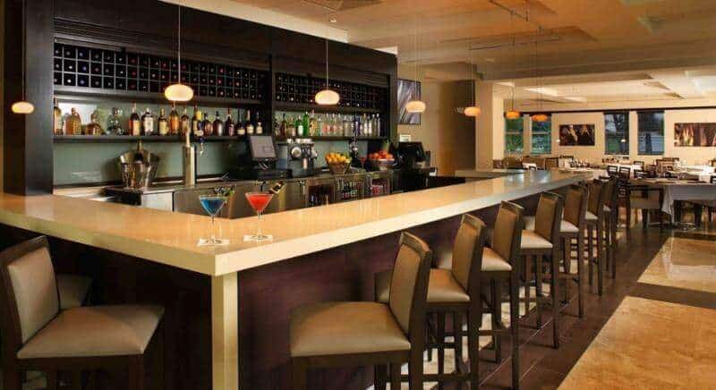 Kích thước thiết kế quầy bar nhà hàng hợp lý