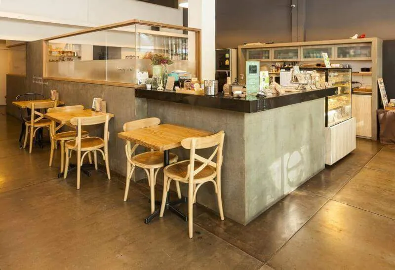 Thi công quầy bar quán cafe