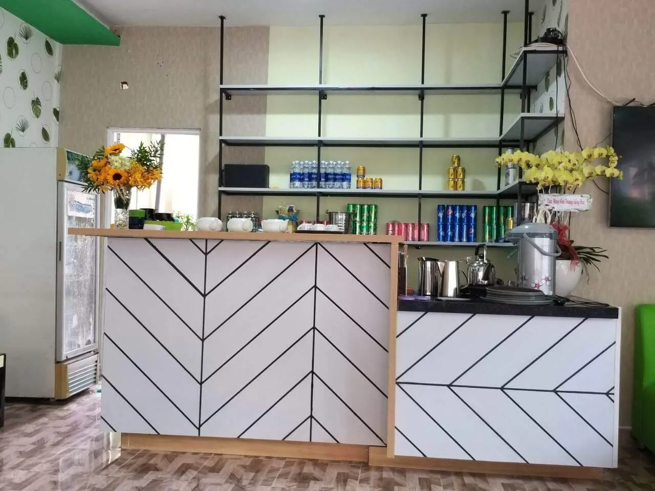 Thiết kế thi công quầy pha chế cafe đơn giản