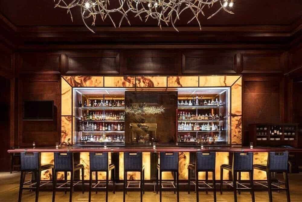 Mẫu quầy bar hiện đại 7