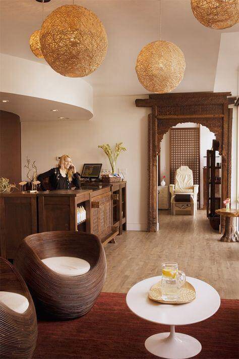 phong cách thiết kế spa cổ điển, sang trọng