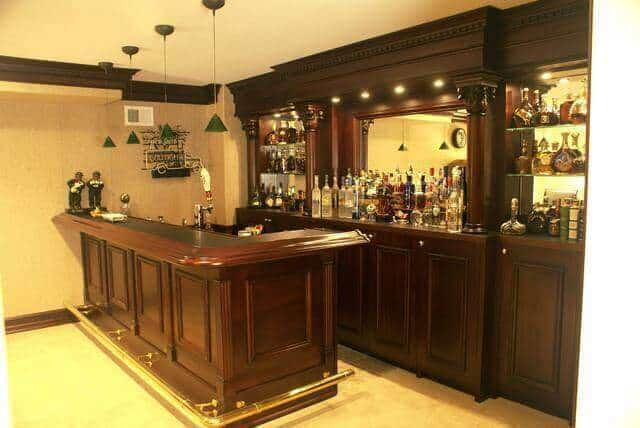 Thiết kế quầy bar bằng gỗ chuyên nghiệp