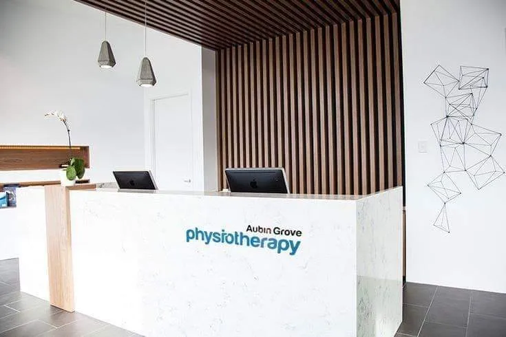 Quầy lễ tân đẹp cao cấp thẩm mỹ cao