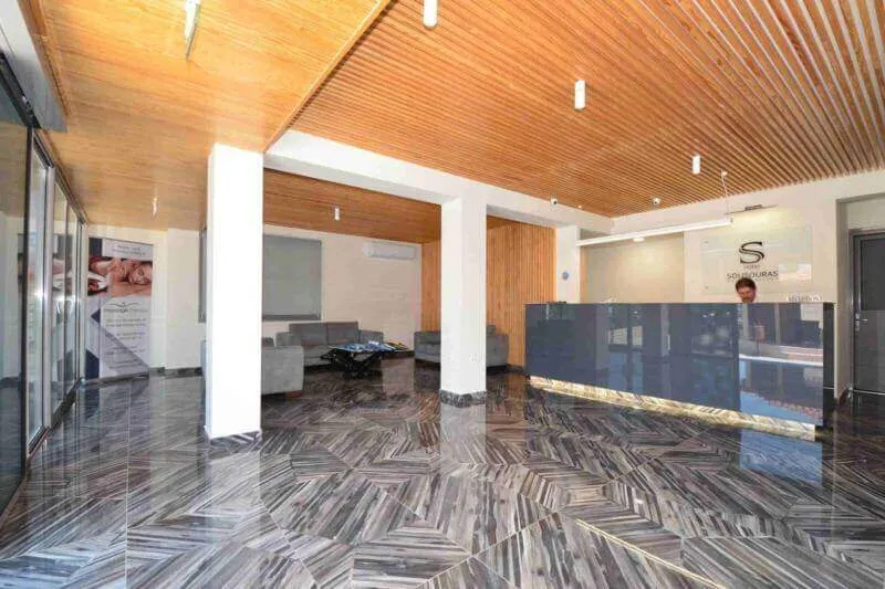 Quầy lễ tân vân đá chất lượng cao