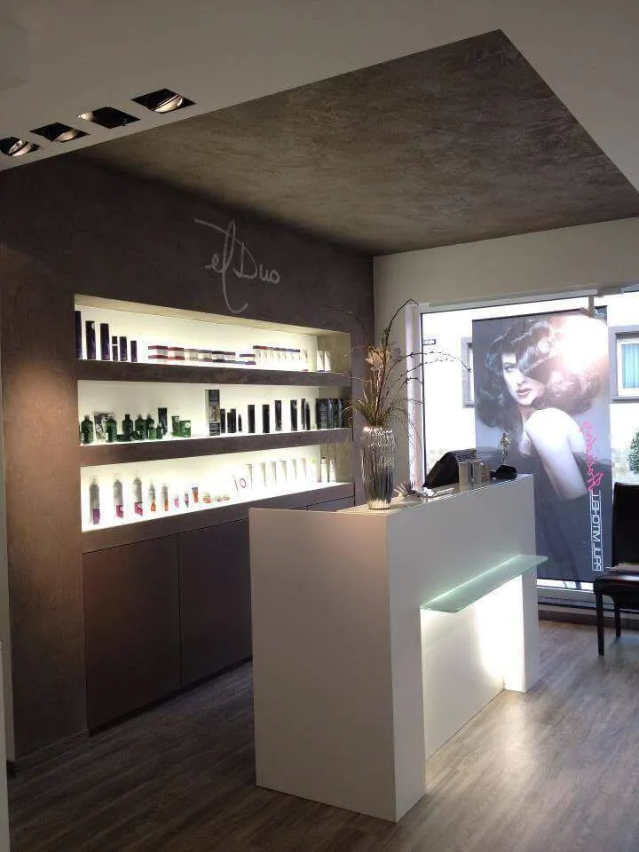 Quầy lễ tân nha khoa đáng cân nhắc lựa chọn