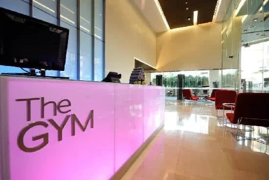 Quầy lễ tân phòng gym hợp phong thủy