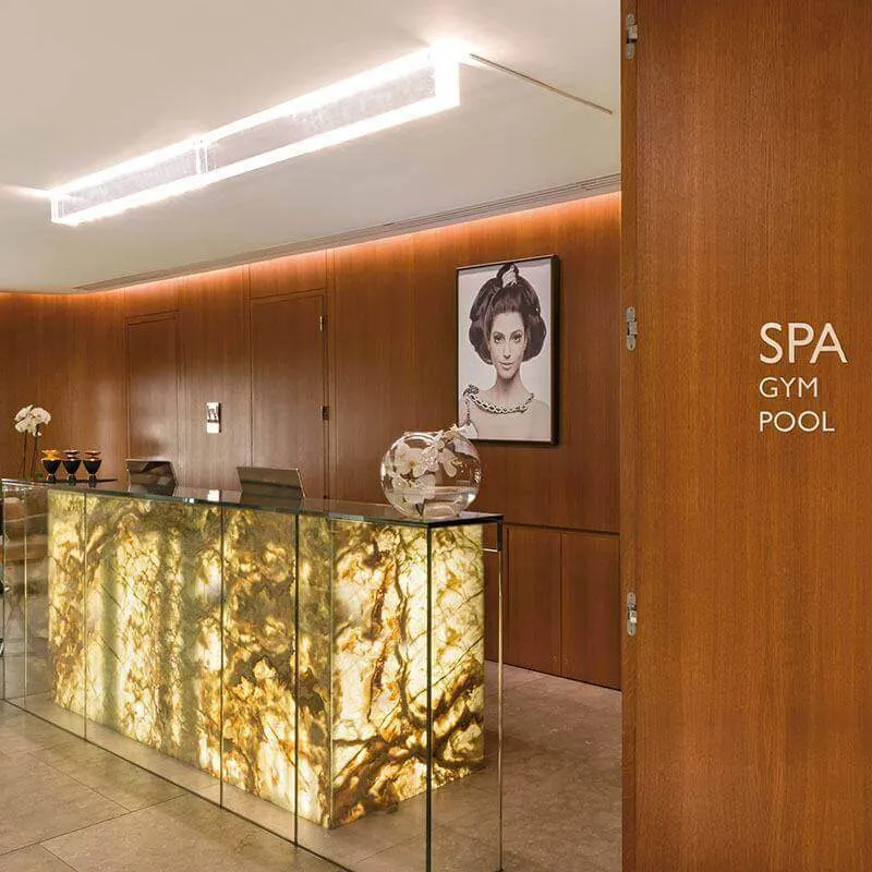 Quầy lễ tân thẩm mỹ viện sang trọng bật nhất