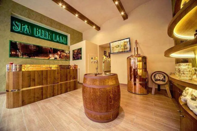 Quầy lễ tân thẩm mỹ viện sang trọng bật nhất