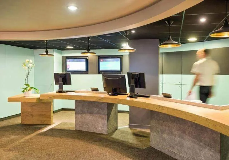 Quầy thu ngân gỗ đẹp giá thành thấp