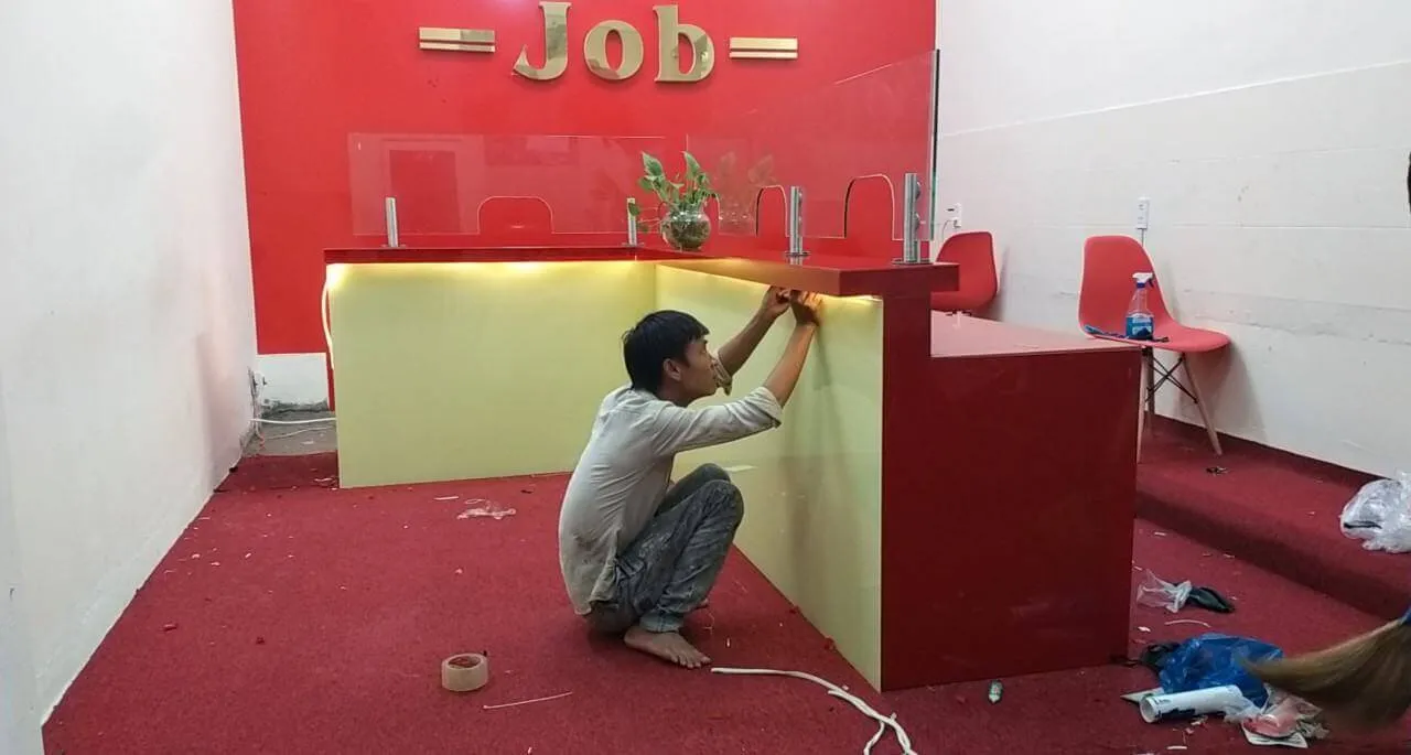Đóng quầy lễ tân giá rẻ TPHCM 13 Mẫu quầy lễ tân khách sạn đạt tiêu chuẩn
