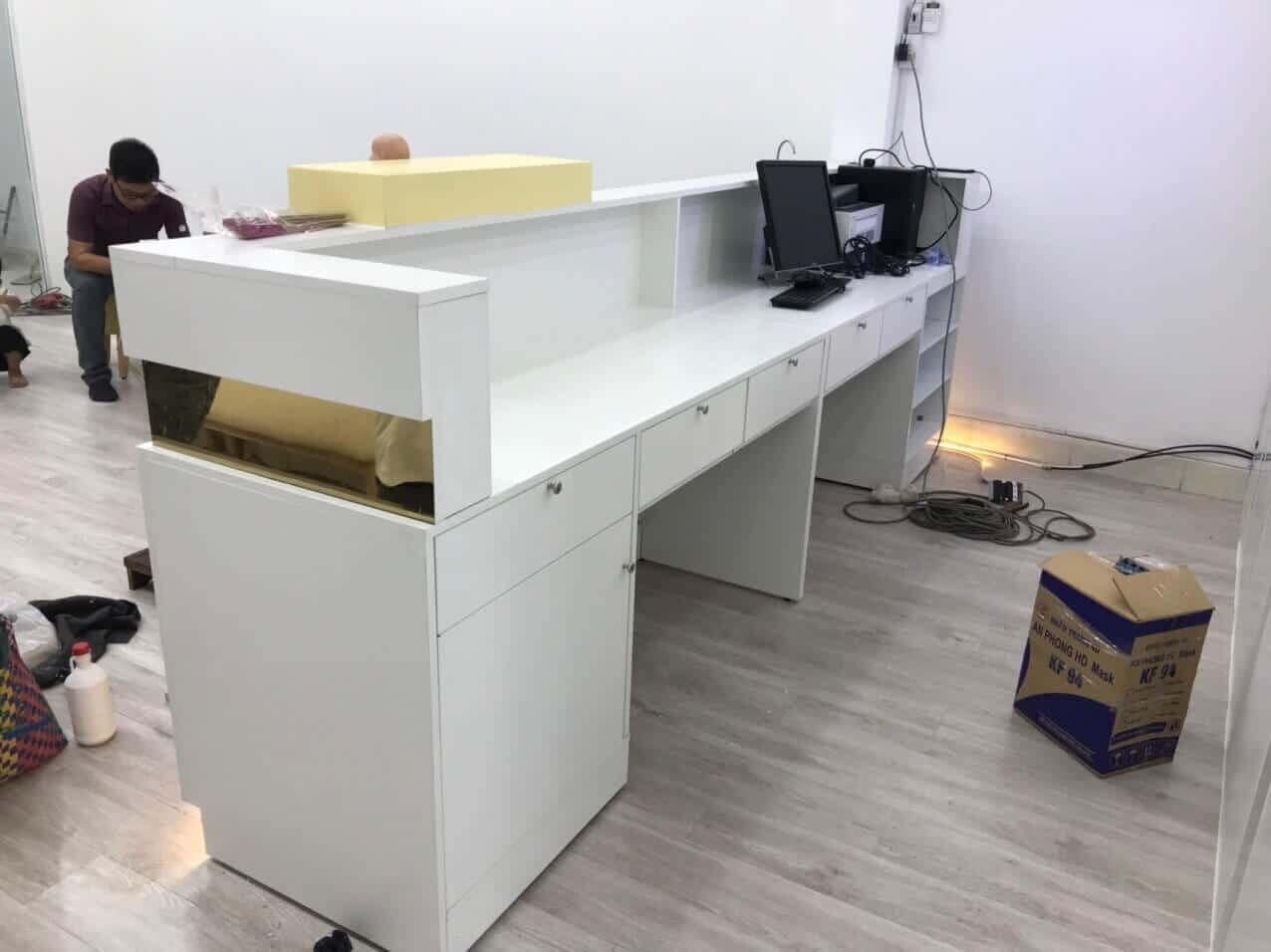 Mẫu quầy lễ tân khách sạn đạt tiêu chuẩn