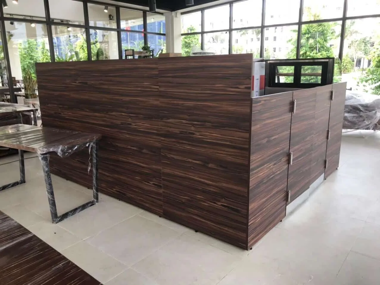 Quầy bar pha chế gỗ công nghiệp mdf chống ẩm và hdf chống nước 12 Quầy bar pha chế gỗ công nghiệp mdf chống ẩm và hdf chống nước