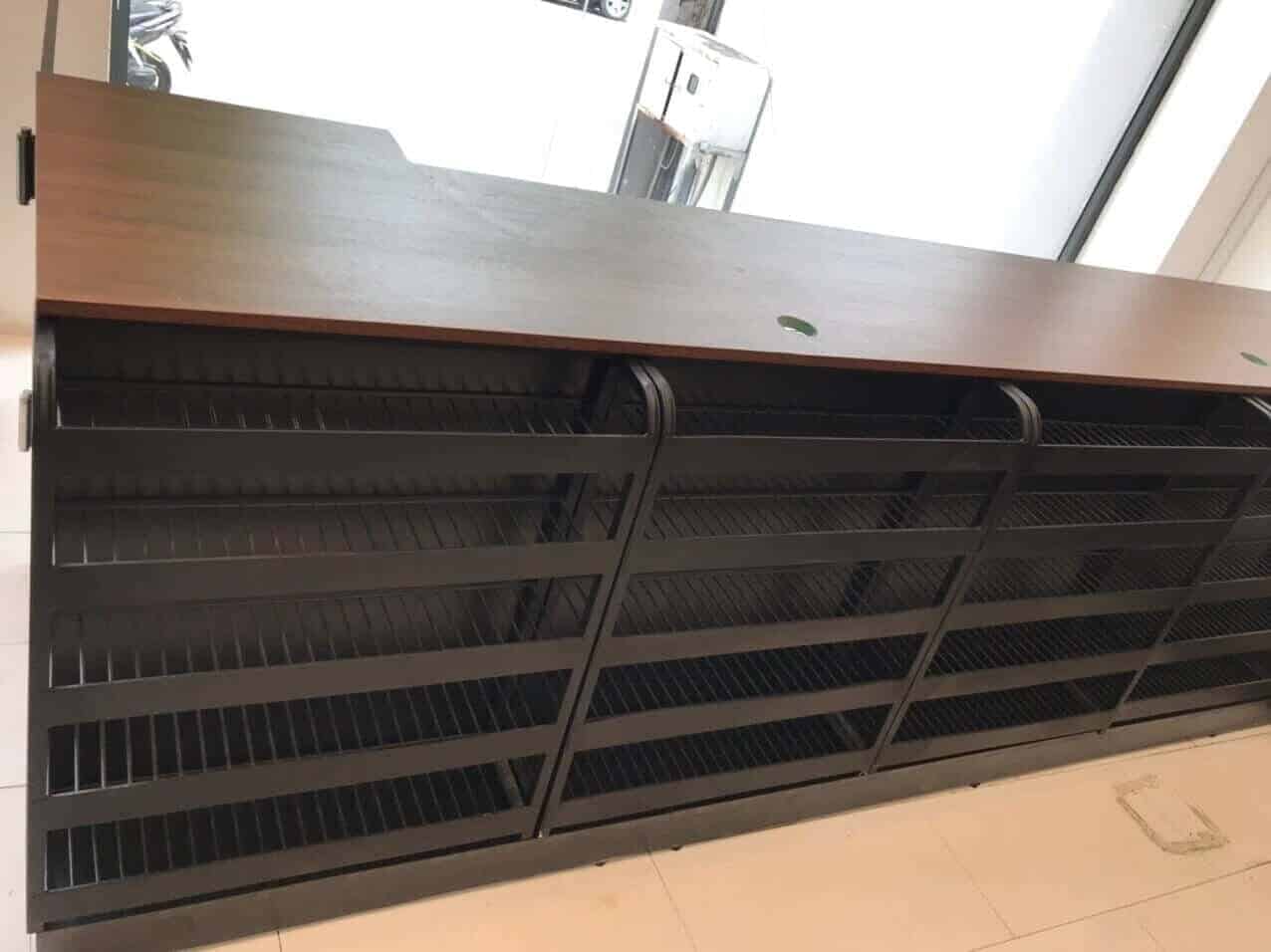 Tủ kệ sắt trưng bày siêu thị
