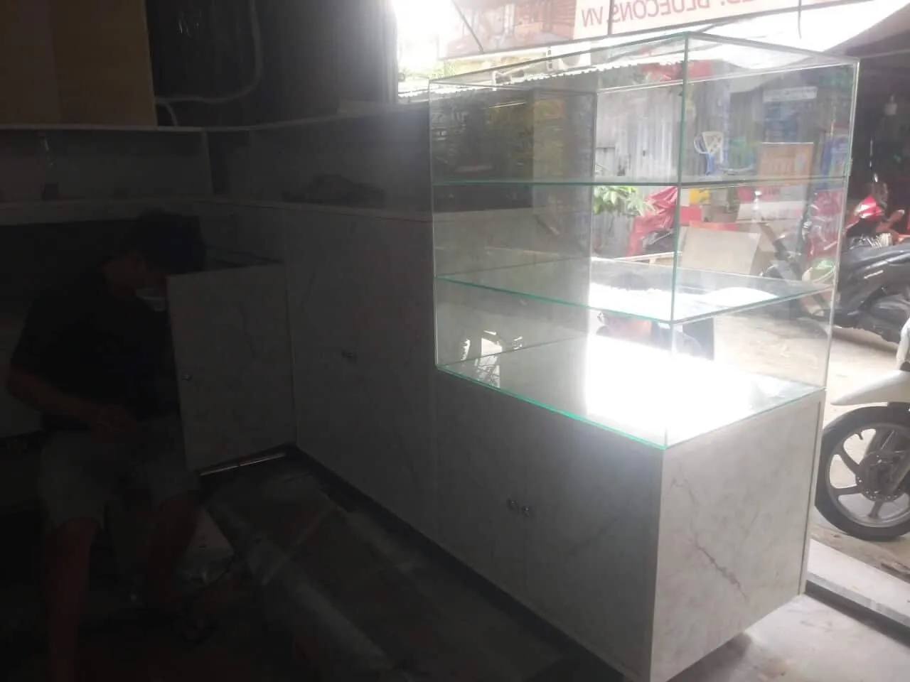 Thiết kế thi công đóng quầy trưng bày gỗ và kính 5 Thiết kế phòng chung cư đẹp