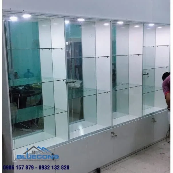 Tủ kính trưng bày chất lượng cao 2 Tủ kính trưng bày chất lượng cao