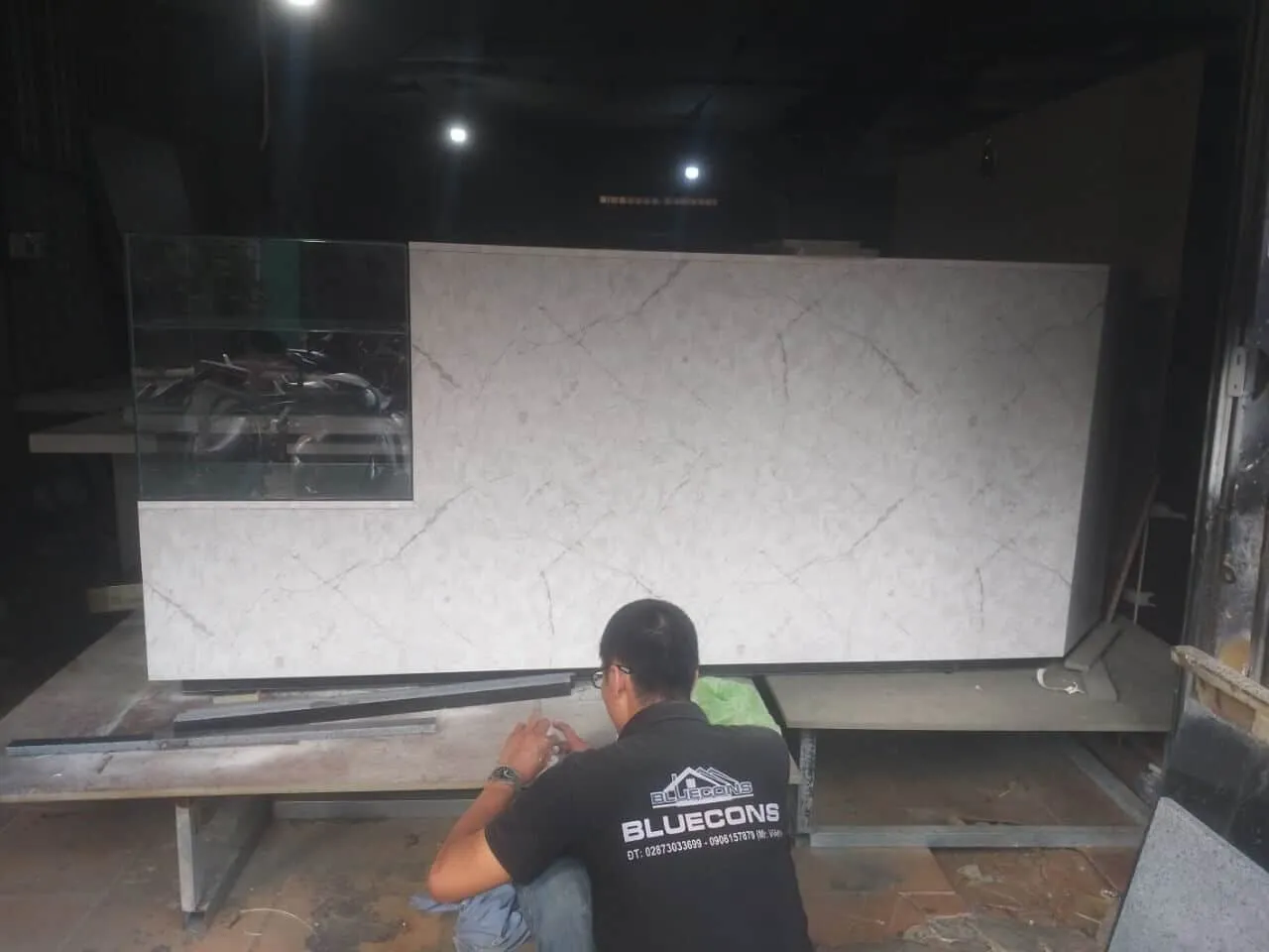 Thiết kế thi công đóng quầy trưng bày gỗ và kính 4 Thiết kế phòng chung cư đẹp