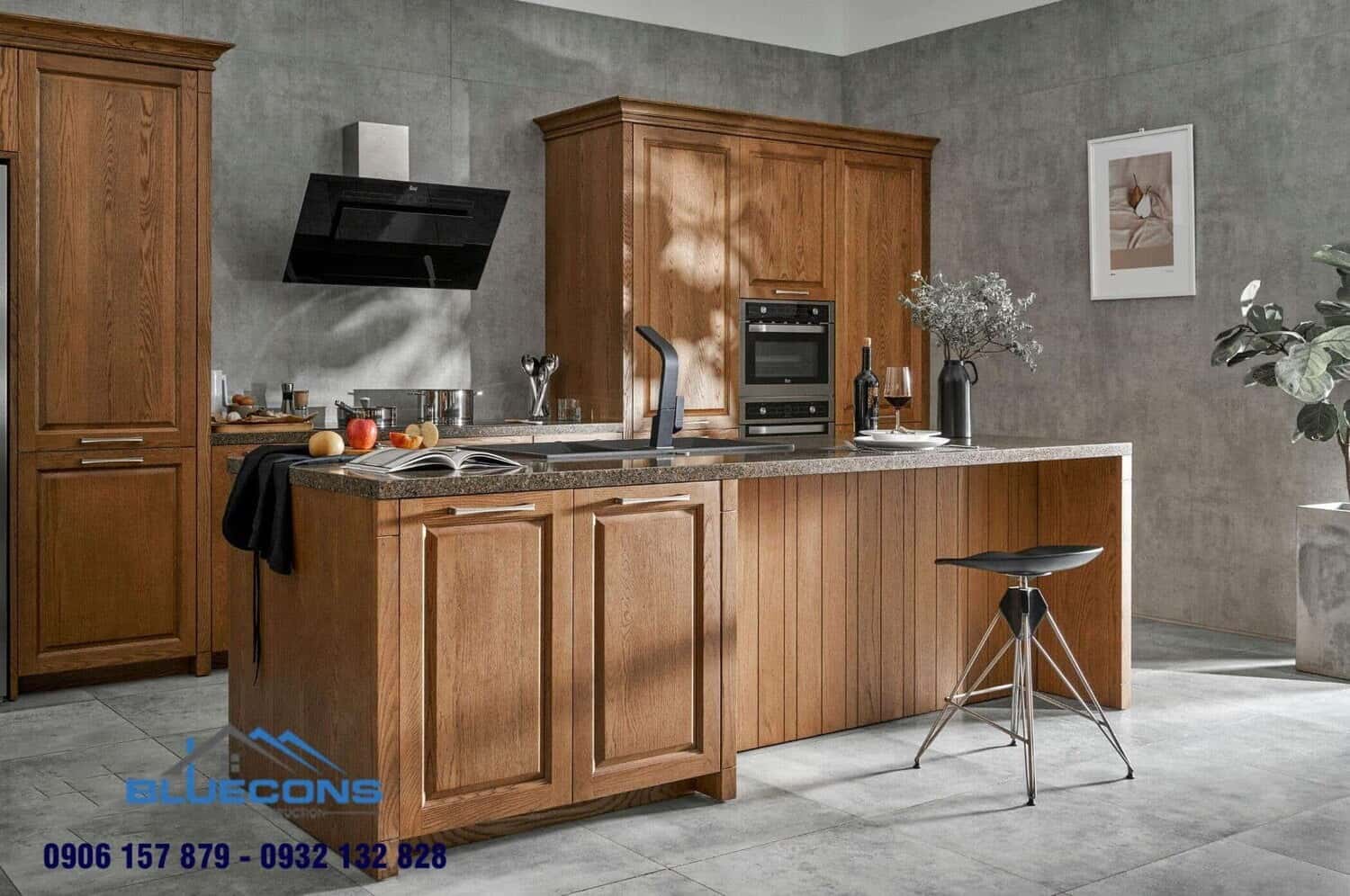 Tủ bếp tân cổ điển là sự kết hợp giữa yếu tố truyền thống và hiện đại