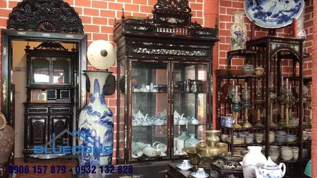 Top 10 mẫu tủ trưng bày gốm sứ đẹp nhất hiện nay 11 Quầy bar văn phòng