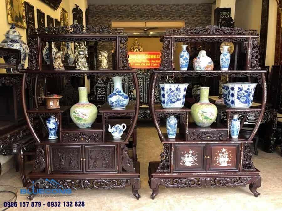 Tủ trưng bày đồ cổ cho phòng khách ấn tượng 6 Tủ trưng bày đồ cổ cho phòng khách ấn tượng