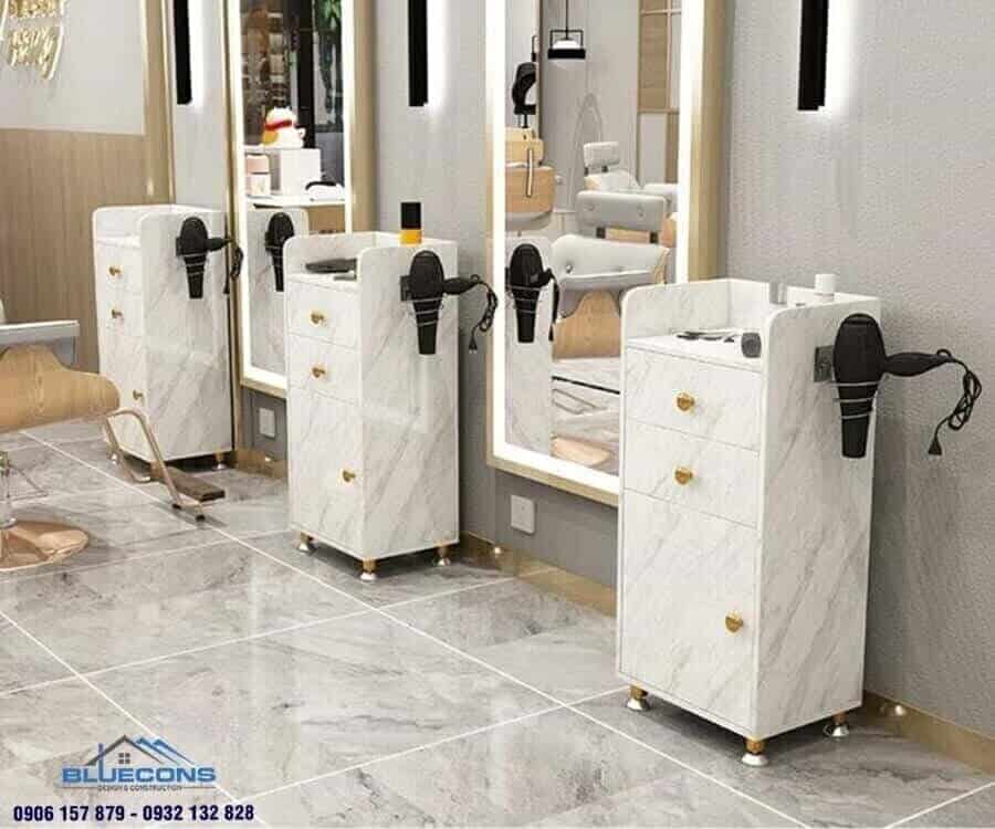 Tủ trưng bày tiệm tóc ấn tượng chuẩn phong cách Salon 10 Tủ trưng bày đồ cổ cho phòng khách ấn tượng
