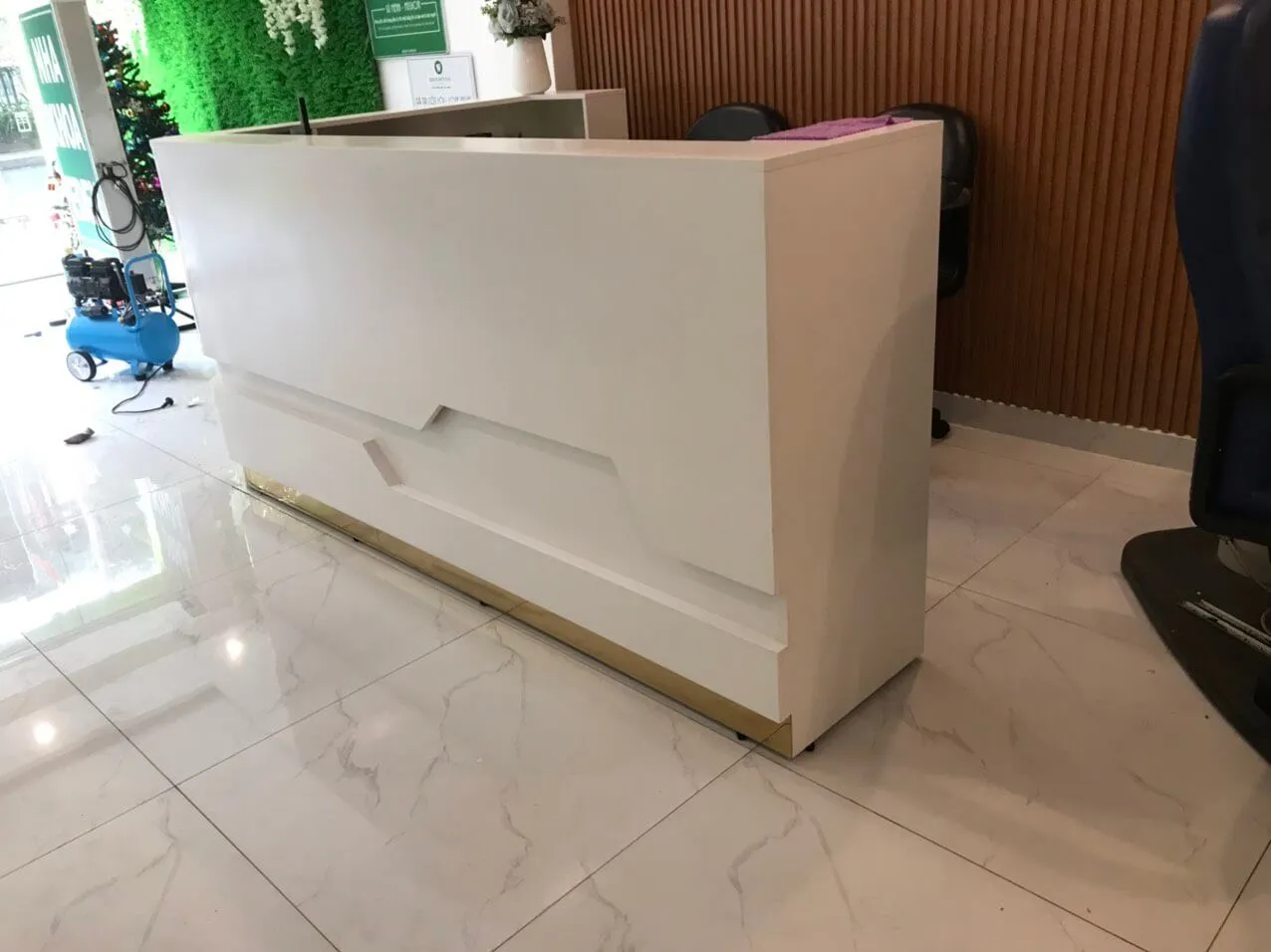 Mẫu quầy lễ tân khách sạn đạt tiêu chuẩn