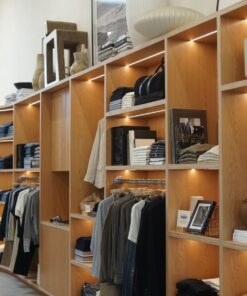 Kệ trưng bày cho shop 8 Kệ trưng bày cho shop (2)