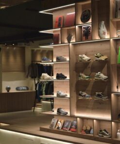 Kệ trưng bày cửa hàng (4)