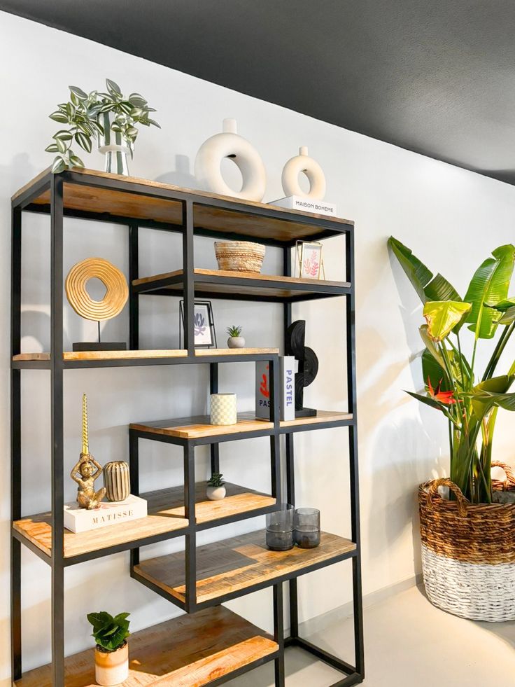 Kệ trưng bày đẹp (1) Kệ trưng bày đẹp (1)