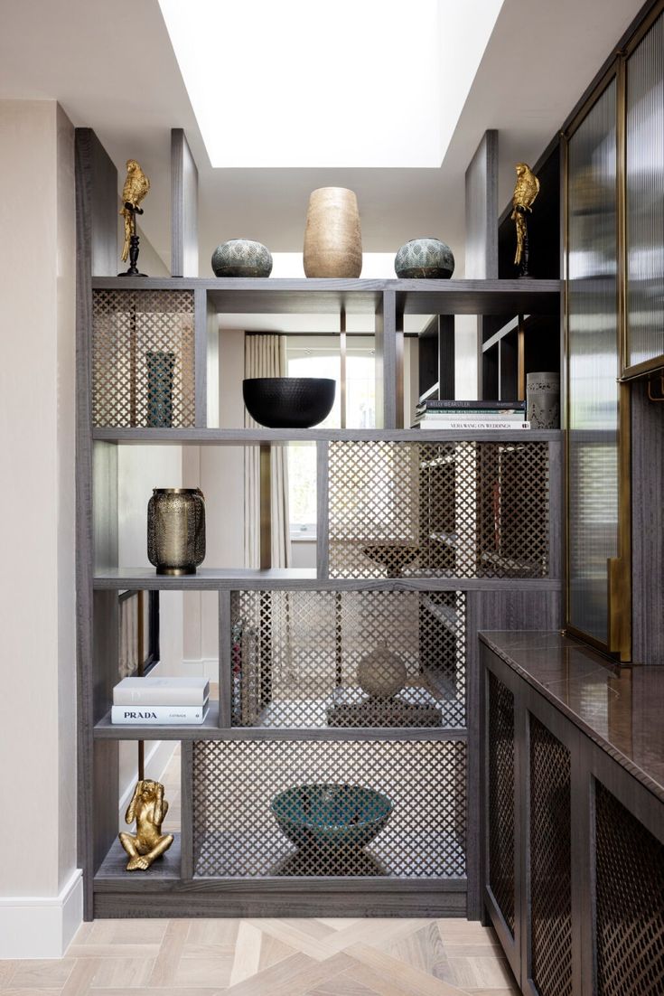 Kệ trưng bày hiện đại (5) Kệ trưng bày hiện đại (5)