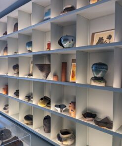 Kệ trưng bày phong cách sang trọng (2)