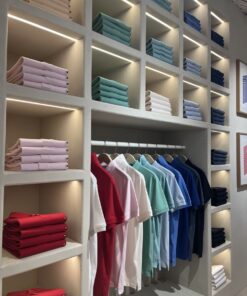 Kệ trưng bày quần áo (1)