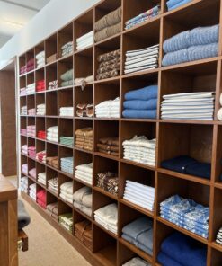 Kệ trưng bày quần áo (3)