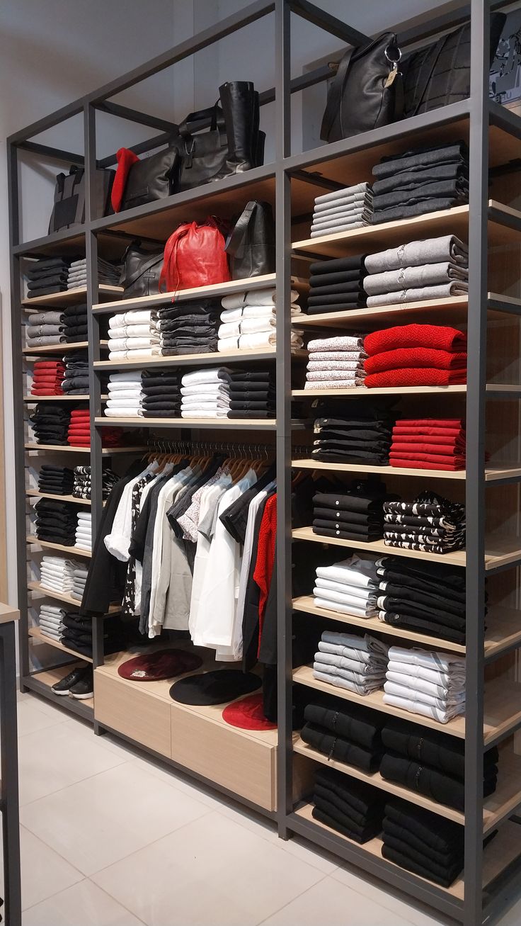 Kệ trưng bày quần áo (4)