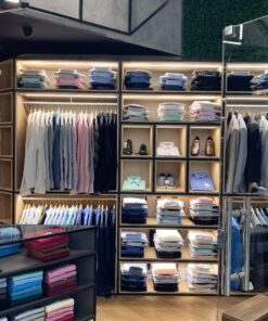 Kệ trưng bày shop quần áo (5)