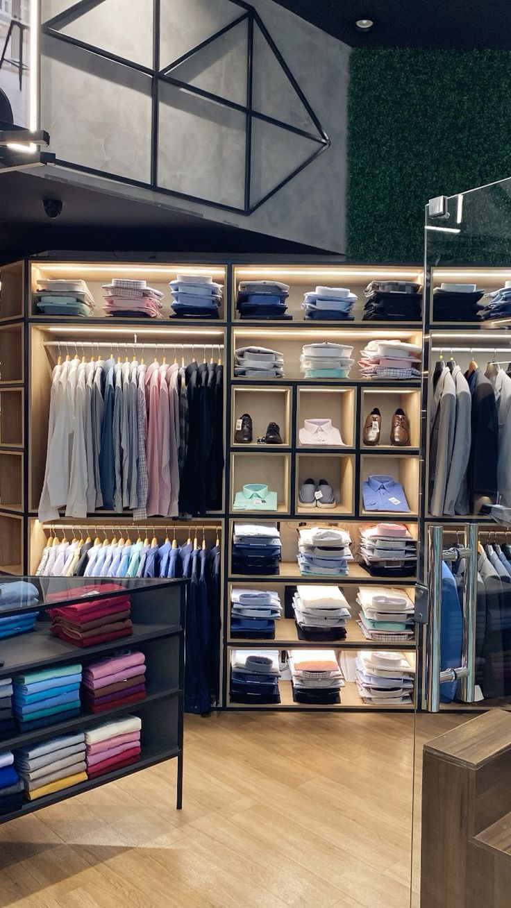 Kệ trưng bày shop quần áo (5) Kệ trưng bày shop quần áo (5)