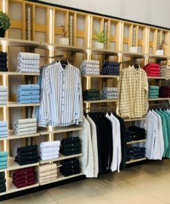 Kệ trưng bày shop thời trang (1)